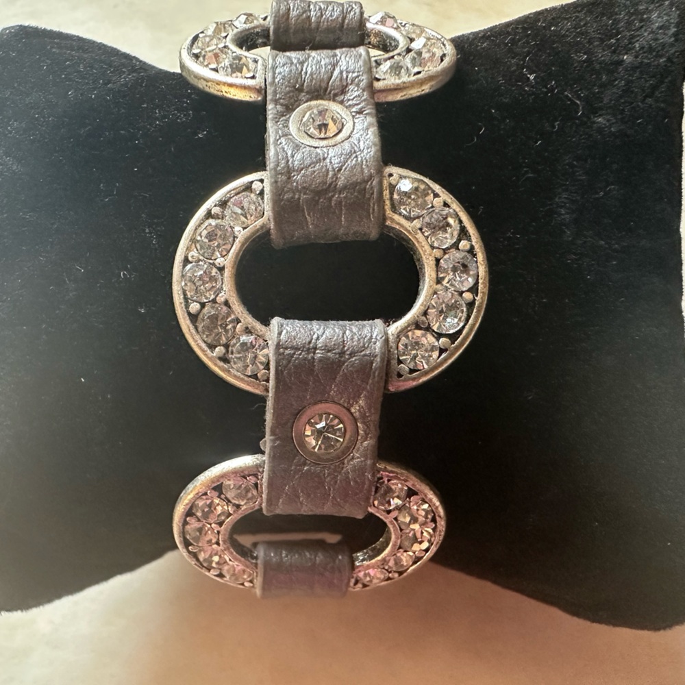 Elegant Crystal Embellished Leather Bracelet